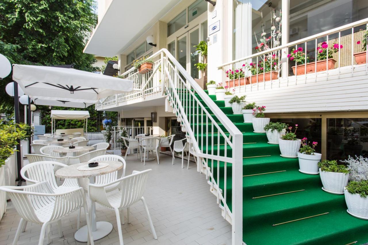 Hotel Puppi Cattolica Exterior photo
