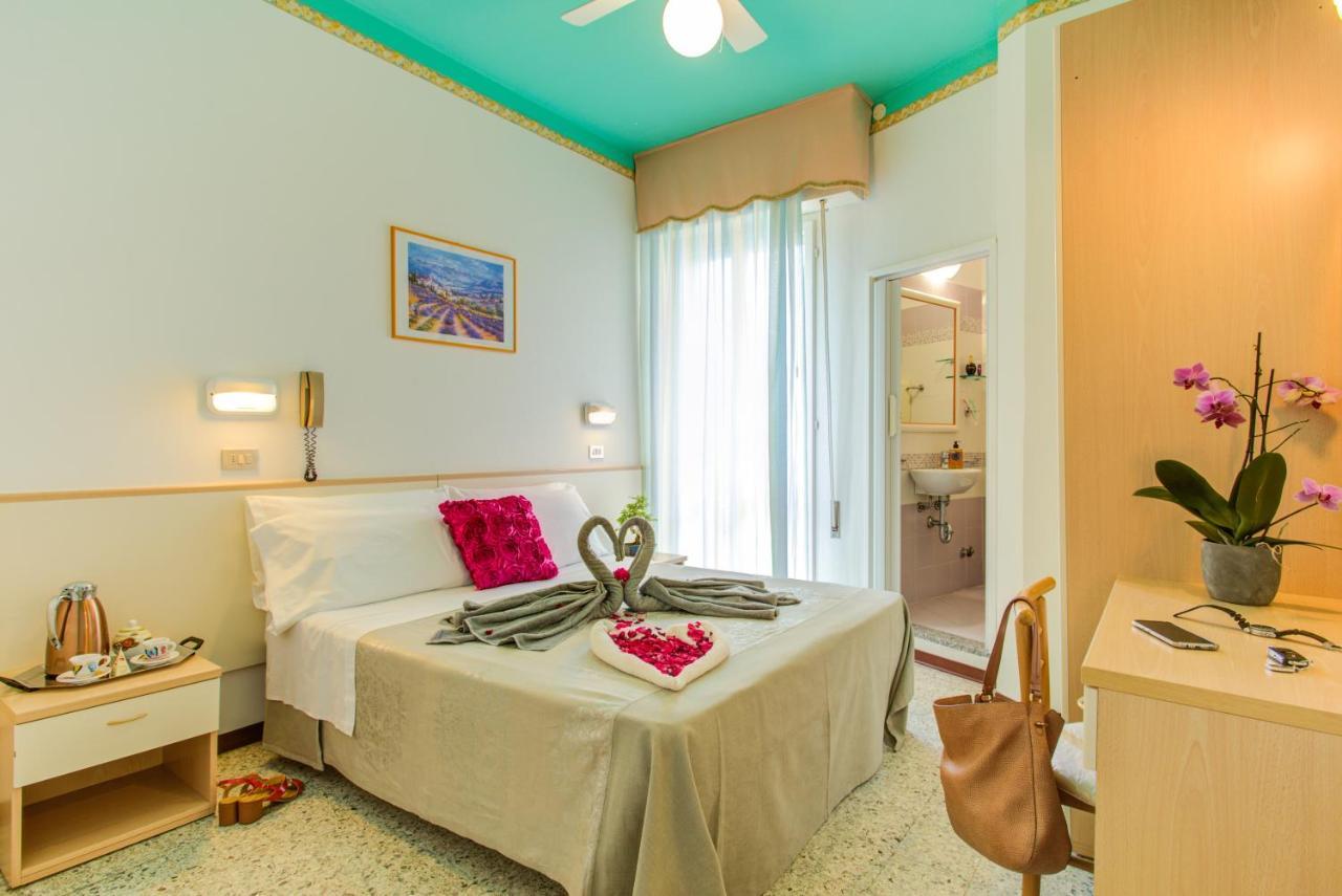 Hotel Puppi Cattolica Exterior photo